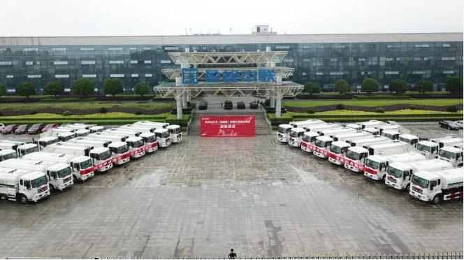 Ezpay(中国)环境批量环卫装备发往柬埔寨，助力“一带一路”建设